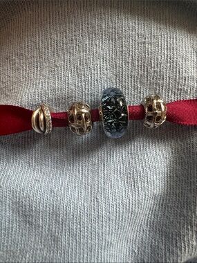 Lot Pandora Silver and Blue Murano Glass Bead Bracelet Charms and 3 Others